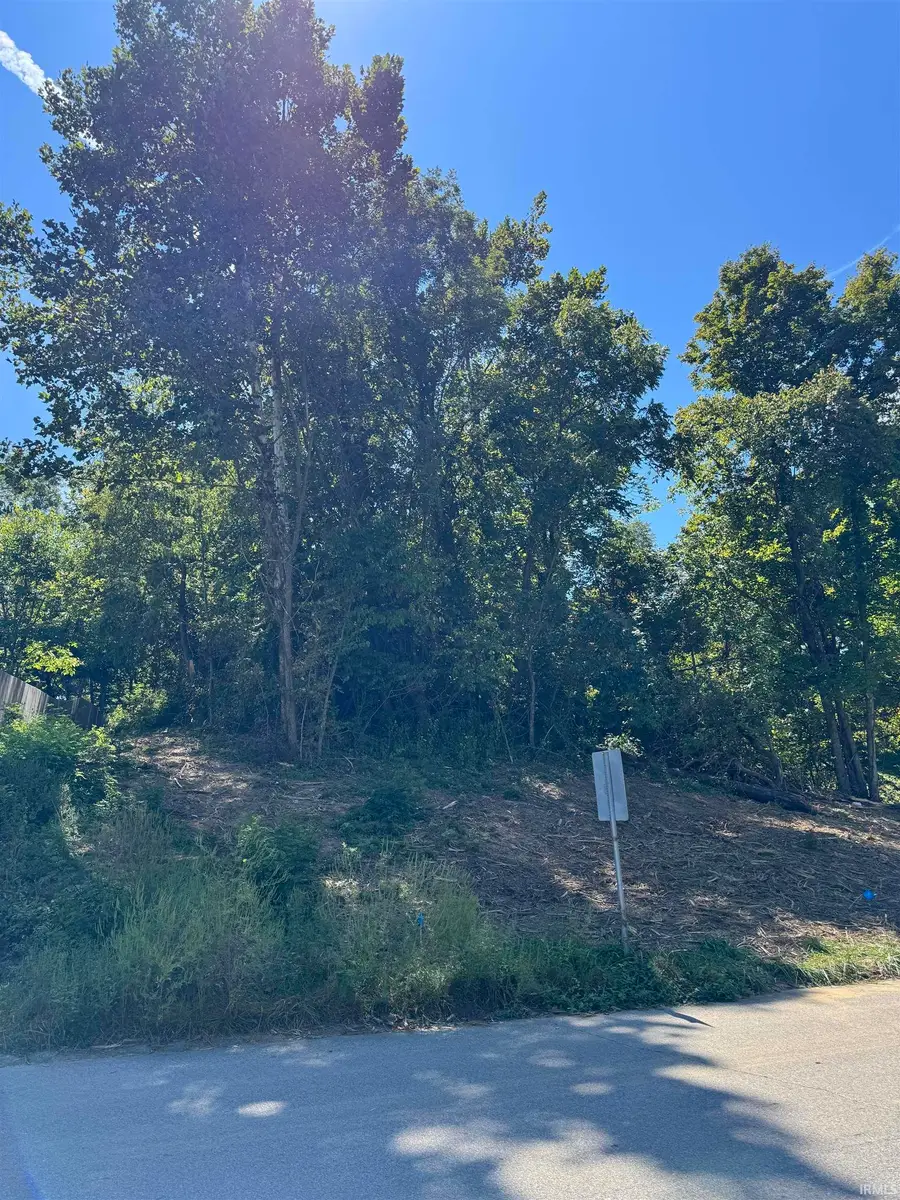 732 W Thornridge Way, Spencer, IN 47460 - Image #2