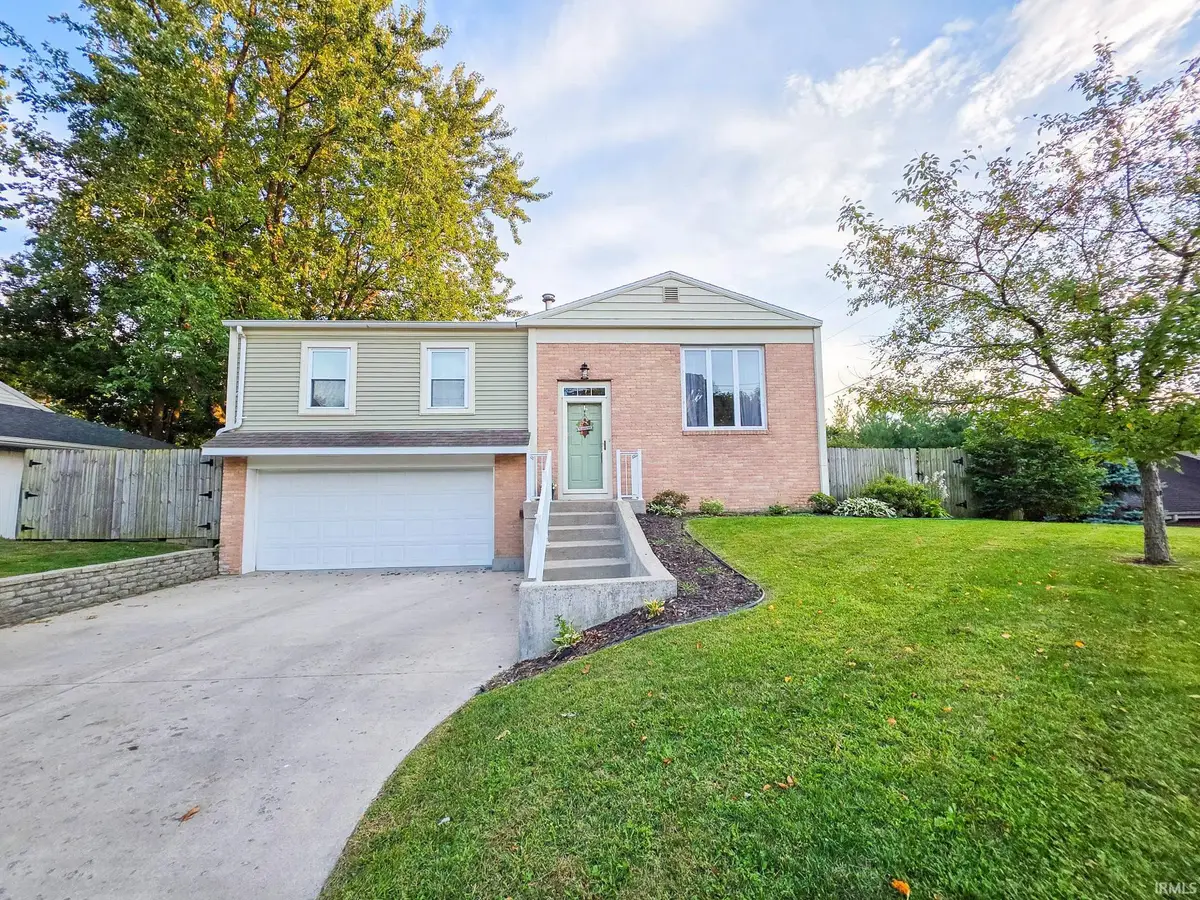 3117 E Bristol Street, Elkhart, IN 46514 - Image #1