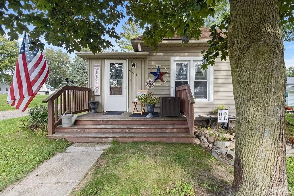 121 S Pearl Street, Etna Green, IN 46524 - Image #1