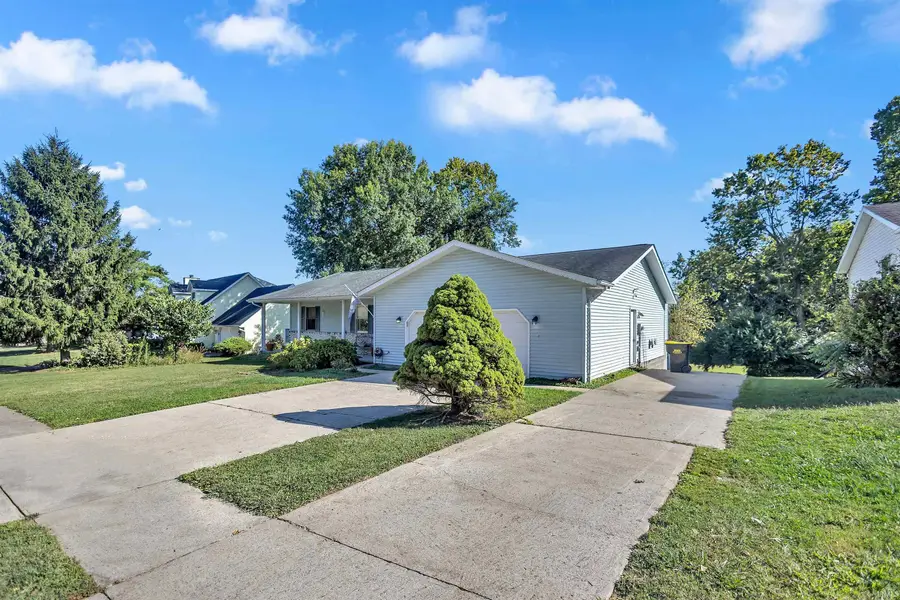 709 W Hedgewood Drive, Bloomington, IN 47403 - Image #2