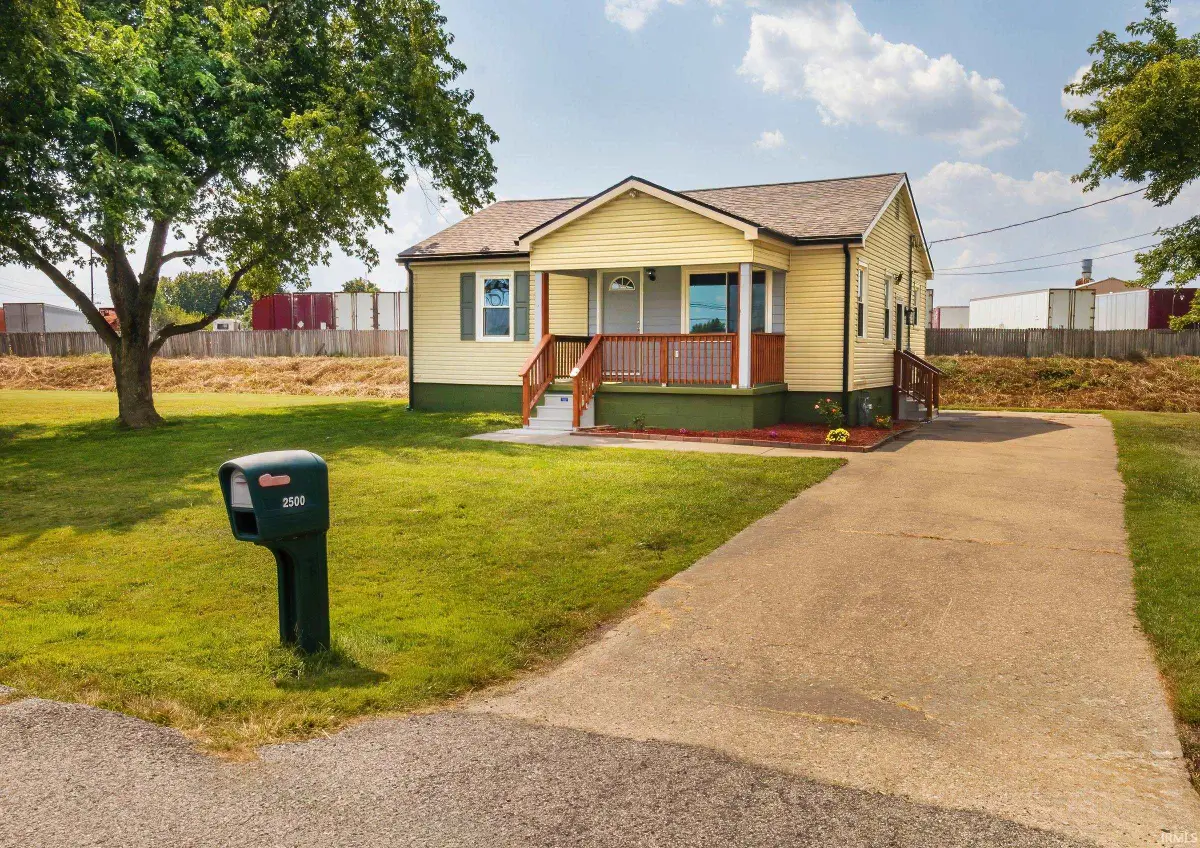 2500 Colonial Garden Road, Evansville, IN 47715 - Image #1