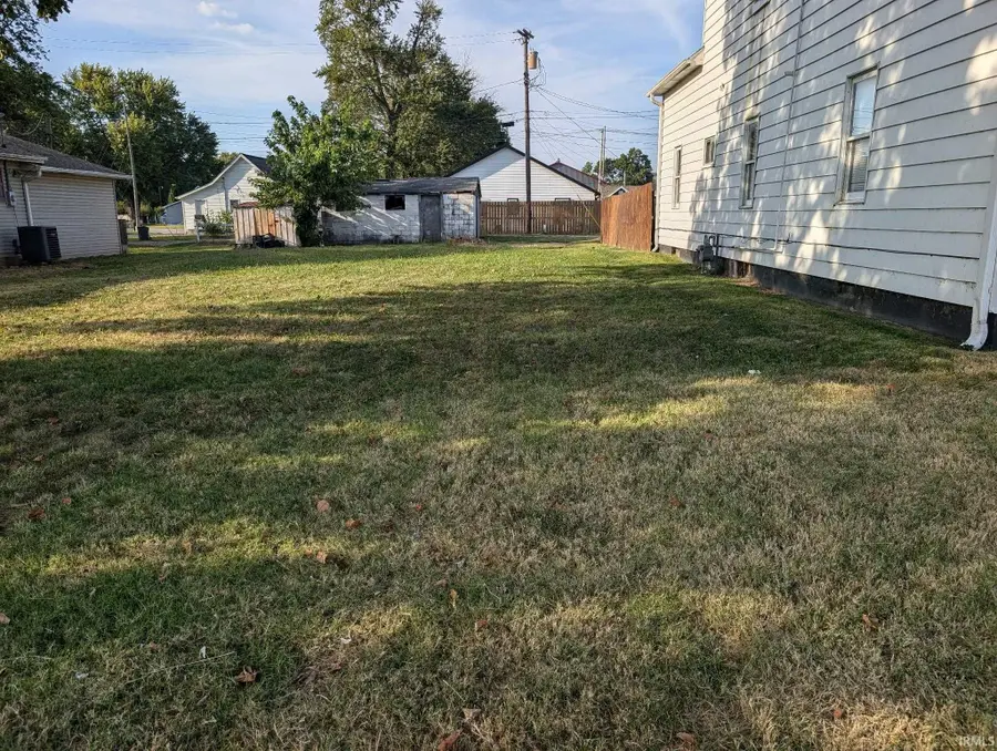 504 W Main Street, Washington, IN 47501 - Image #3