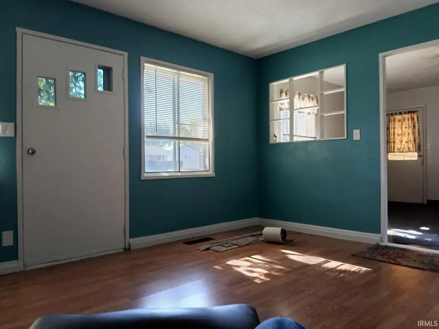 654 N Crescent Drive, Frankfort, IN 46041 - Image #2