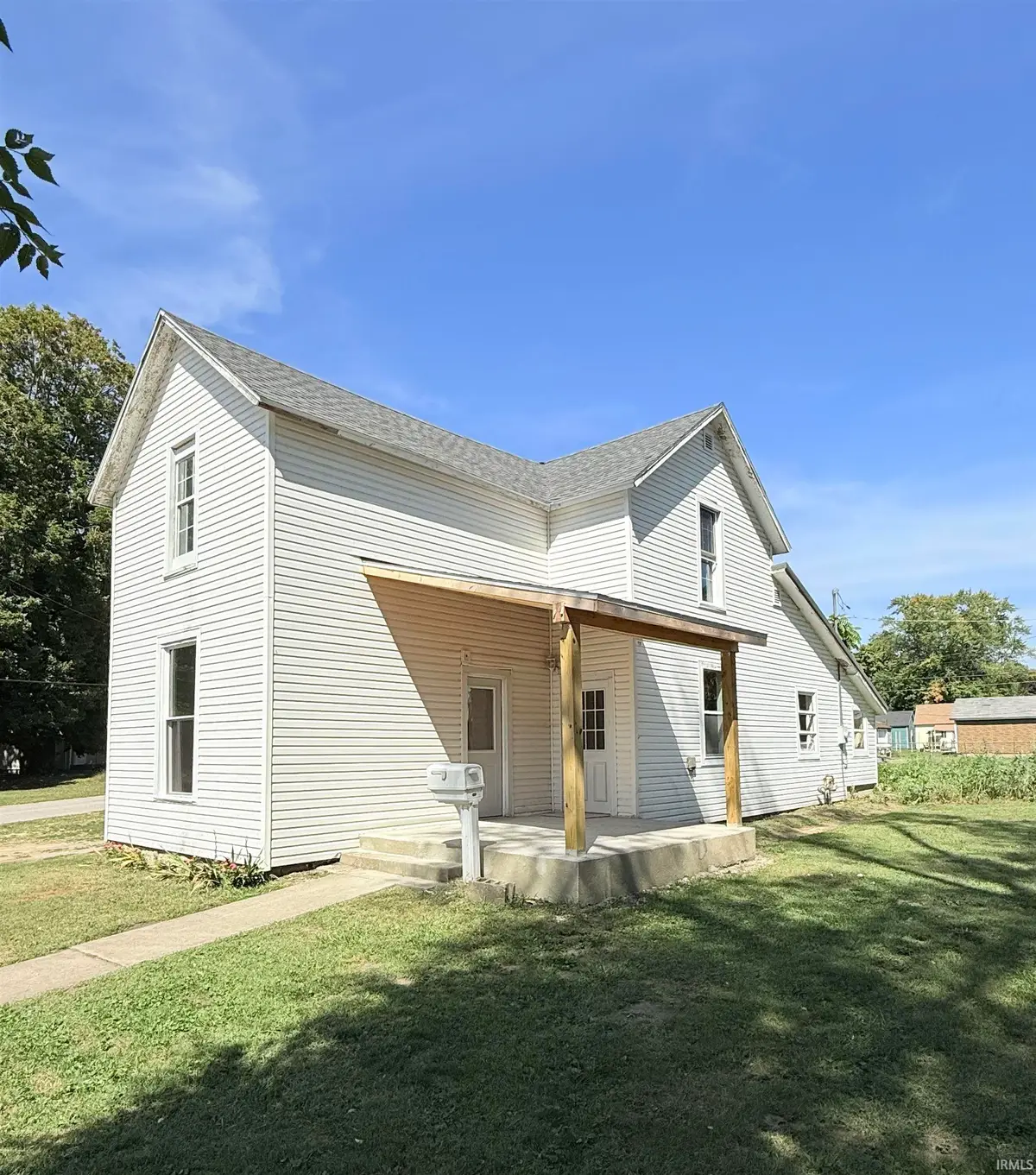 320 W Clay Street, Logansport, IN 46947 - Image #1