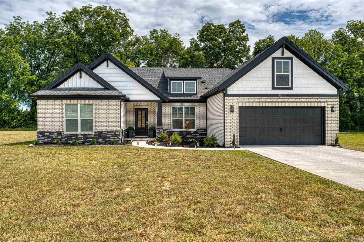 5620 Red Lake Drive, Mount Vernon, IN 47620 - Image #1