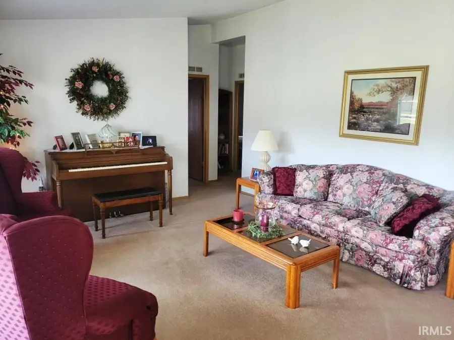 6442 E 100 N, Montgomery, IN 47558 - Image #3