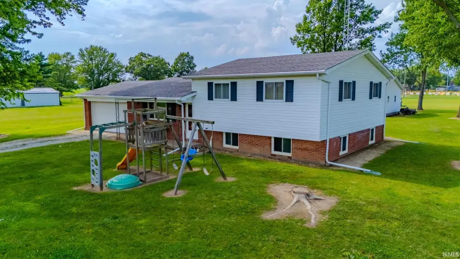 8885 E 400 N, Van Buren, IN 46991 - Image #2