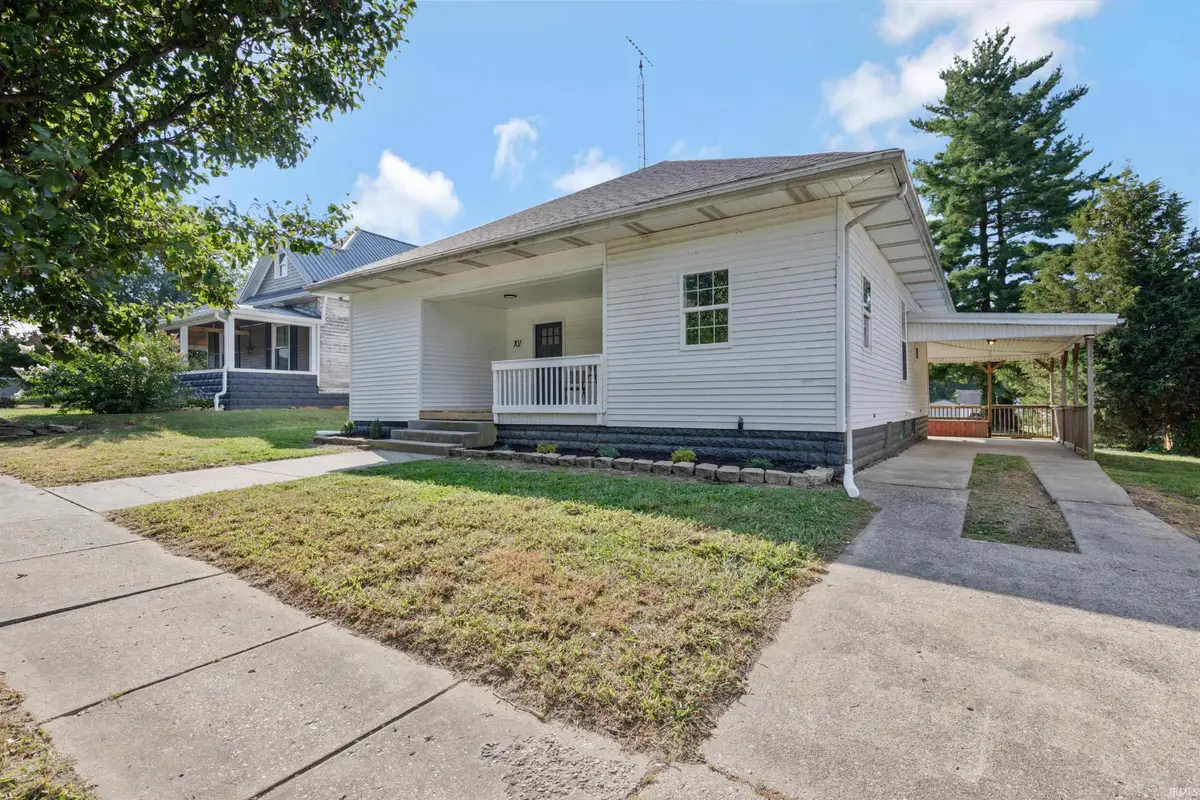 707 W 4th Street, Bicknell, IN 47512 - #1