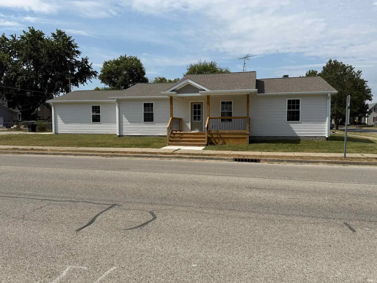 389 NE H Street, Linton, IN 47441 - Image #1