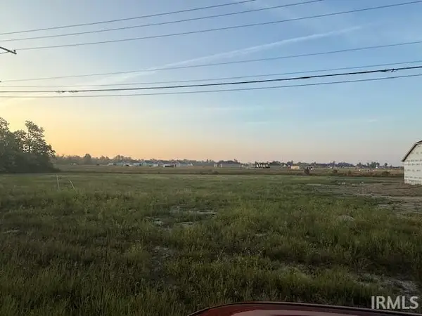 10621 Bass Road, Fort Wayne, IN 46818