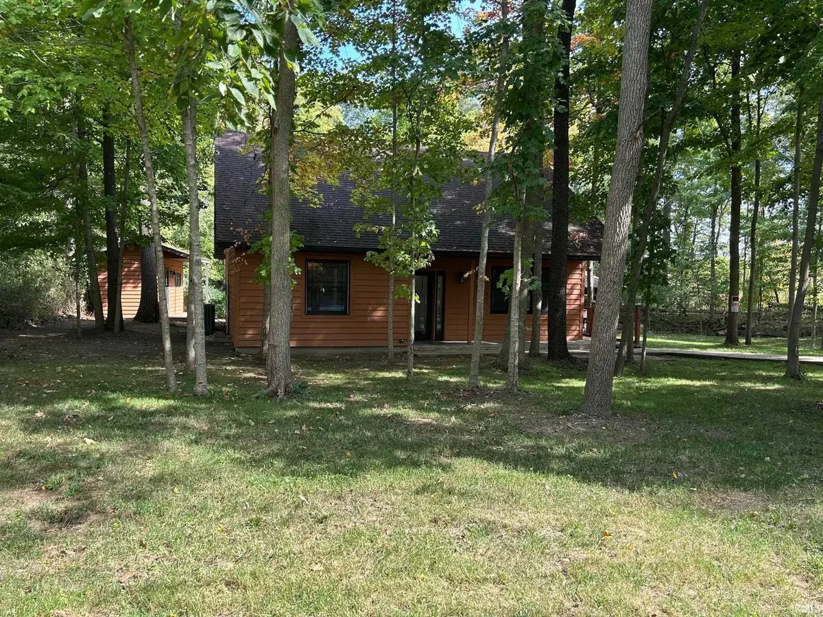 893 Bobtail Court, Peru, IN 46970 - Image #1