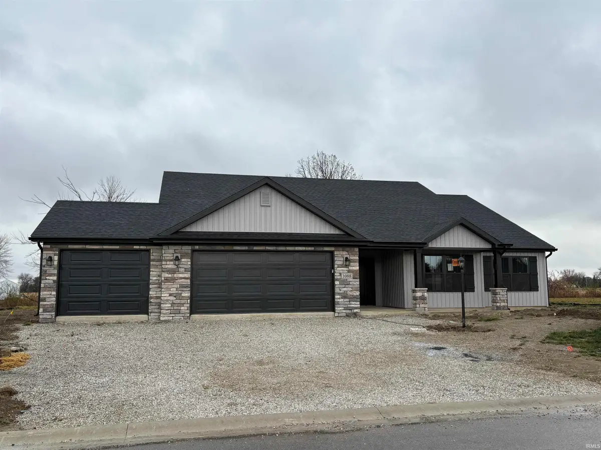 1088 Farmington Drive, Bluffton, IN 46714 - #1