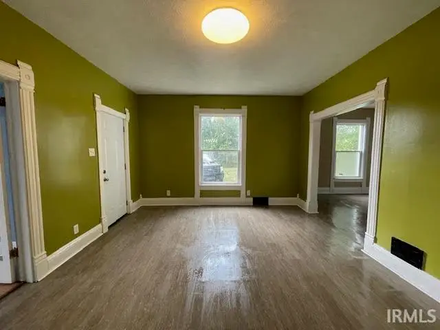 317 Studebaker Street, South Bend, IN 46628 - Image #2