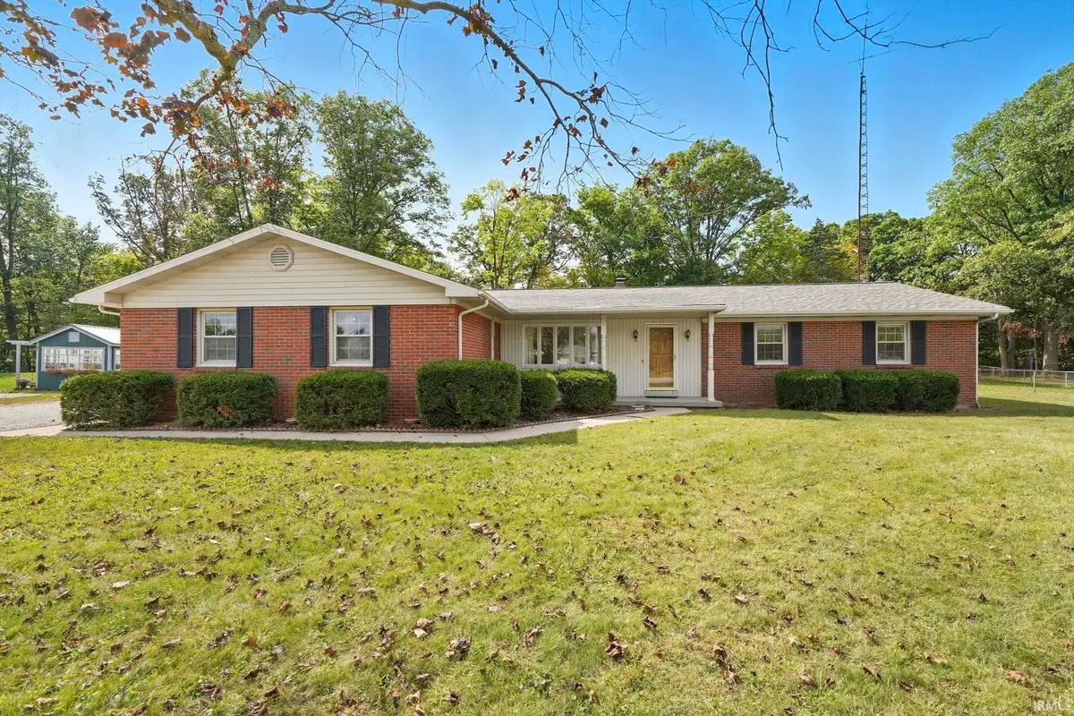 906 E 49th Street, Marion, IN 46953 - #1