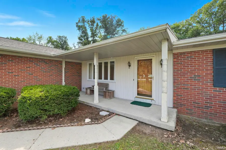 906 E 49th Street, Marion, IN 46953 - #3