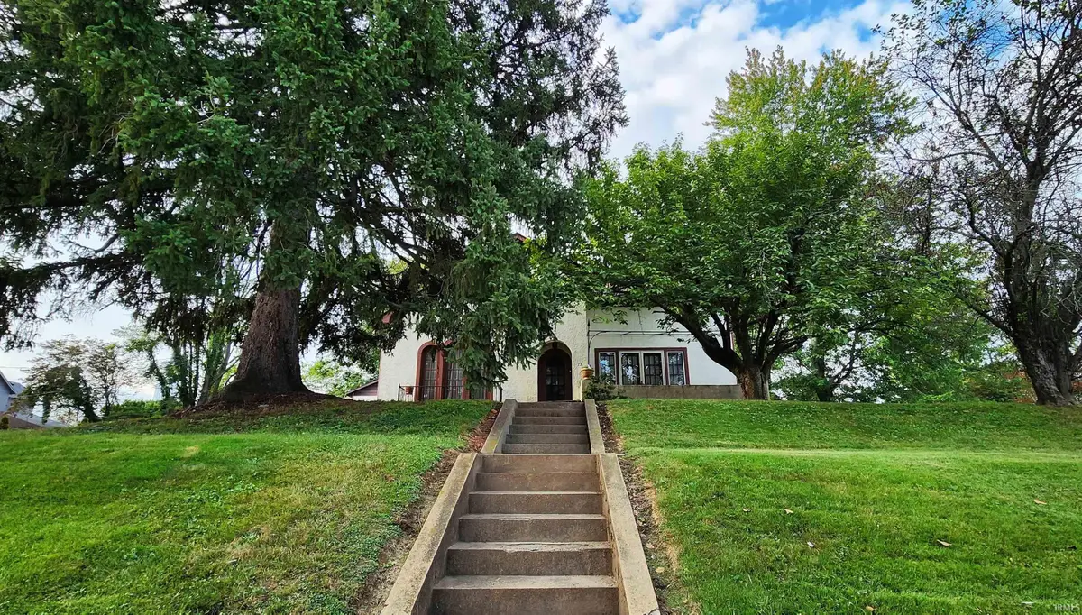 13 W Hefron Street, Washington, IN 47501 - Image #1