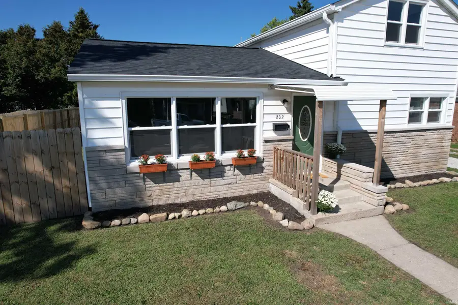 202 N Washington Avenue, Fowler, IN 47944 - Image #2