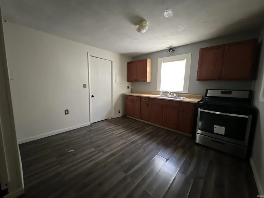 617 E 27th Street, Marion, IN 46953 - Image #2