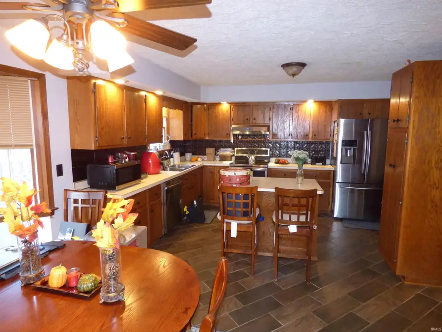1700 N Redbud Drive, Frankfort, IN 46041 - Image #3