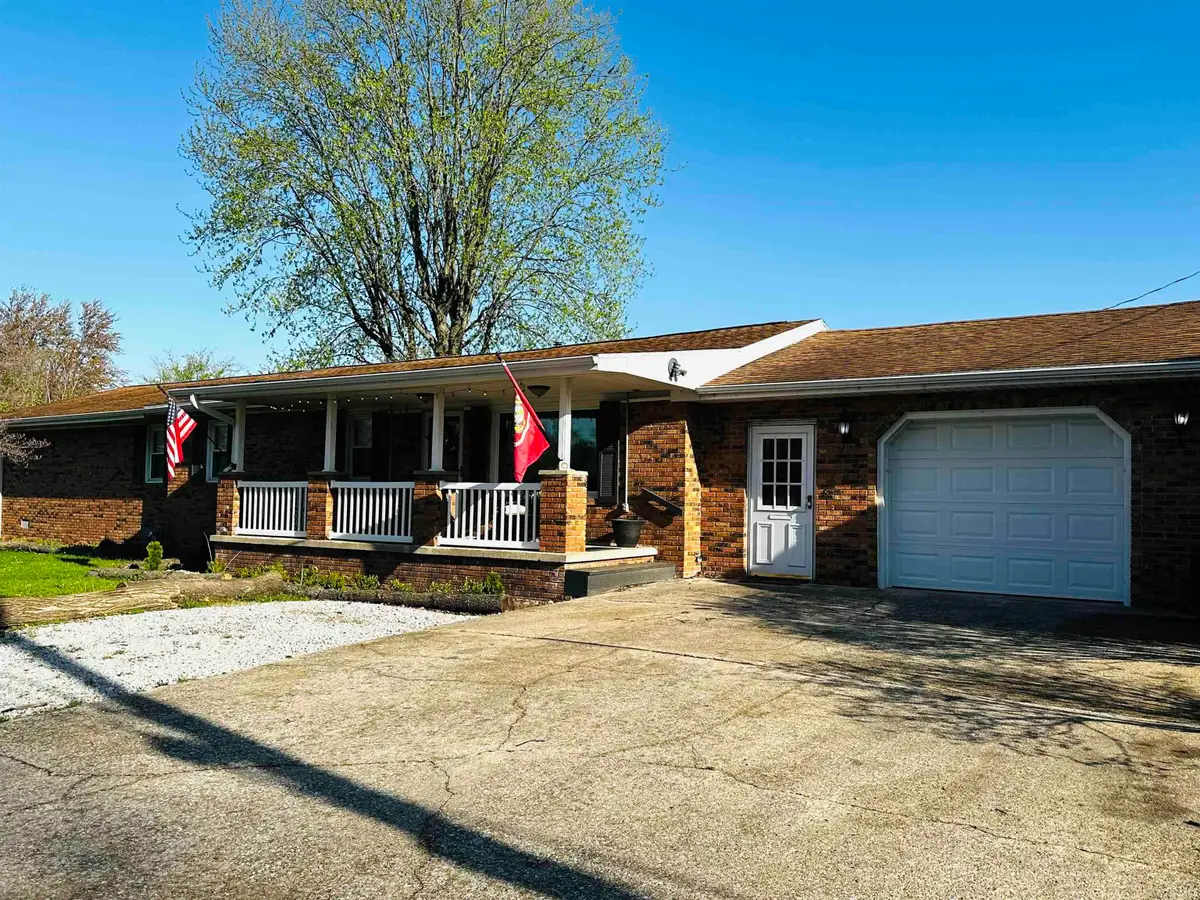 916 Maxwell Avenue, Washington, IN 47501 - #1