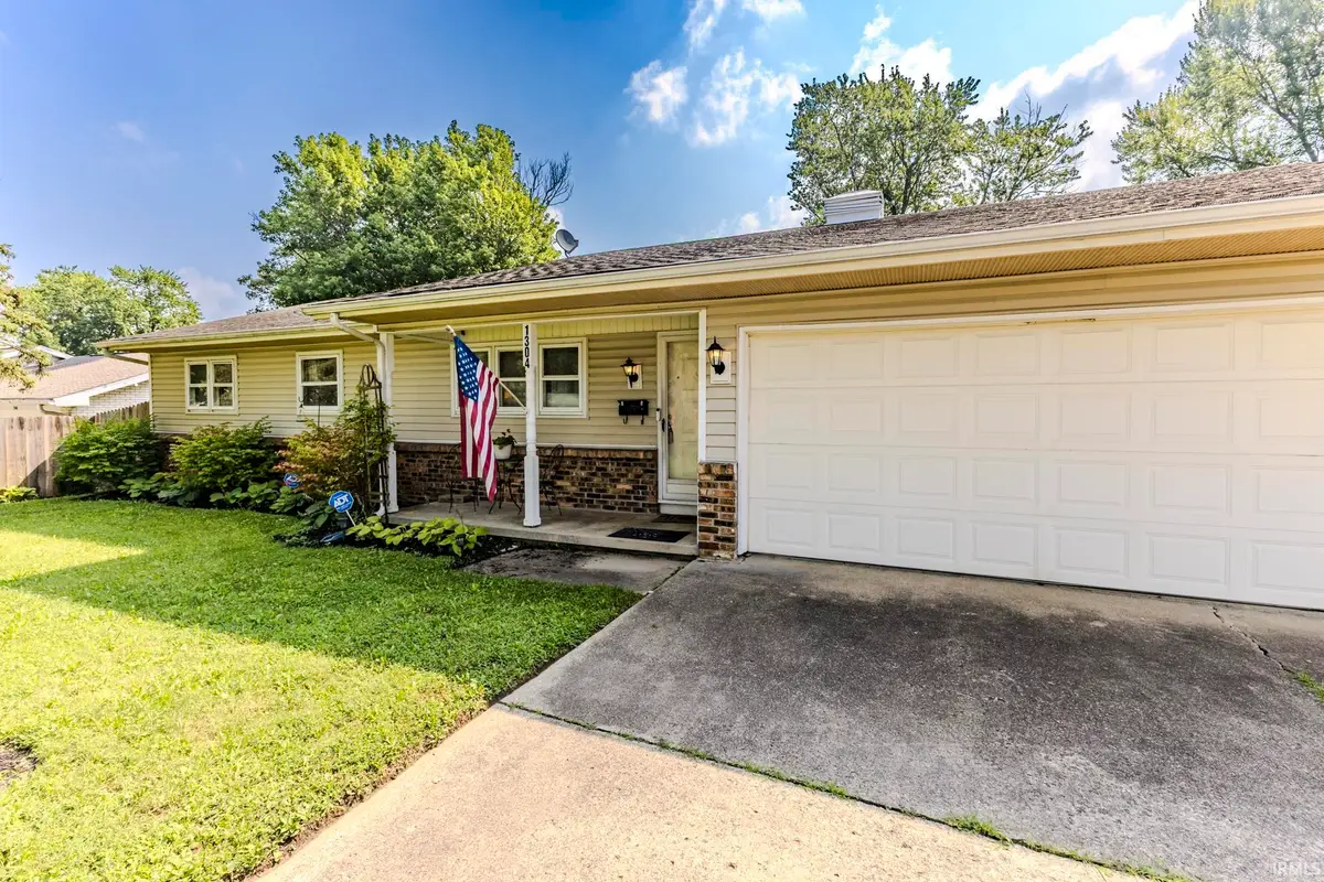 1304 N Tillotson Avenue, Muncie, IN 47304 - #1