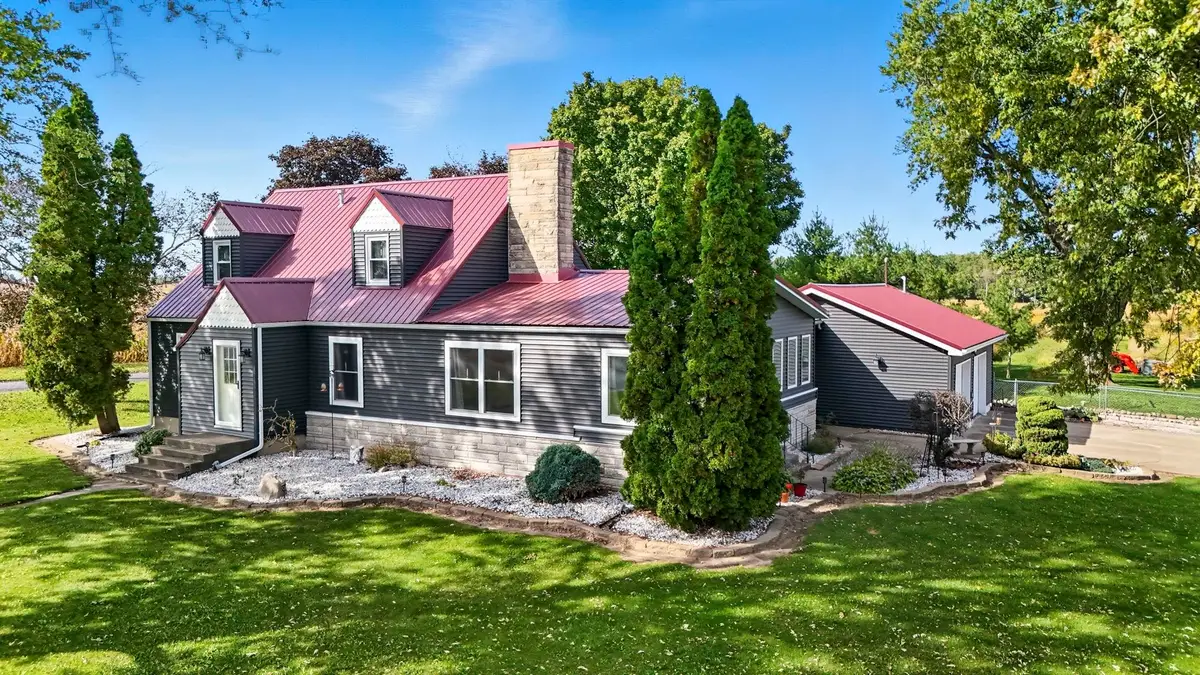 3220 W Grapevine Road, Ashley, IN 46705 - Image #1