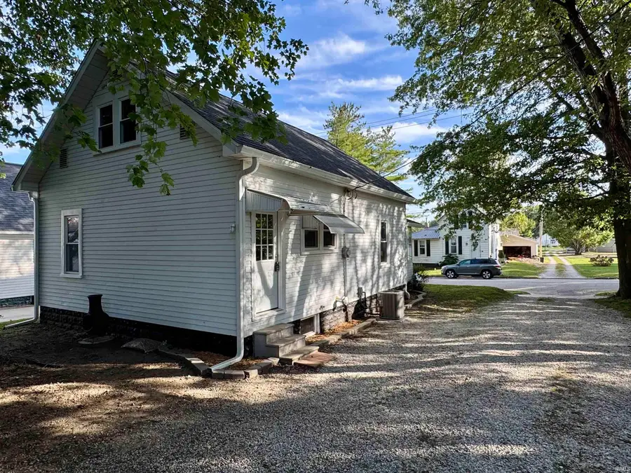 708 E 2nd Street, Huntingburg, IN 47542 - Image #3