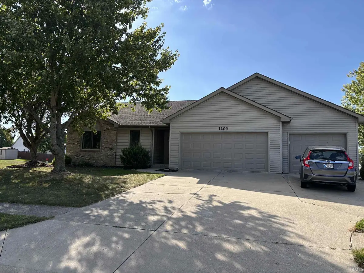 1203 Elm Street, Auburn, IN 46706 - Image #1