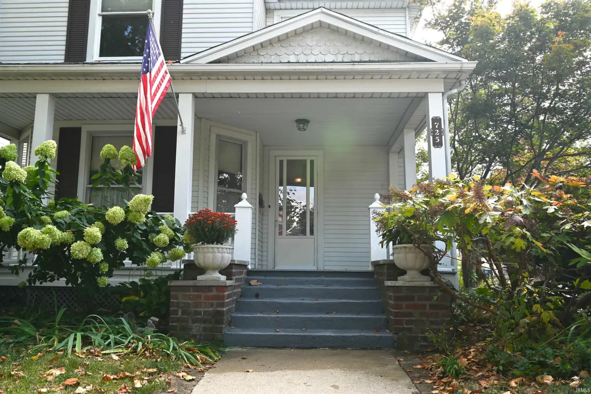 725 W Charles Street, Muncie, IN 47305 - Image #1