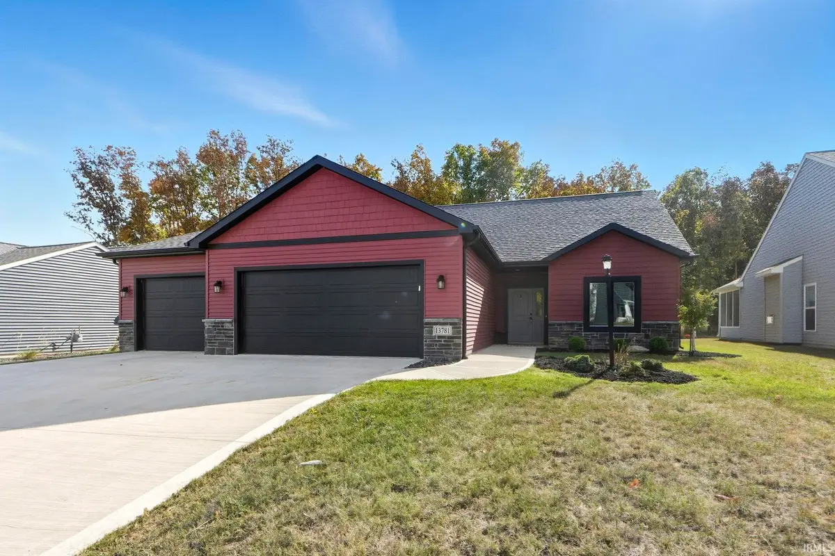 13781 Copper Strike Pass, Fort Wayne, IN 46845 - Image #1