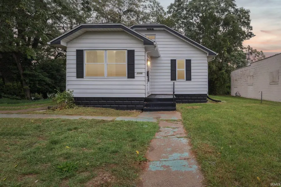 2005 Prairie Avenue, South Bend, IN 46613 - Image #2