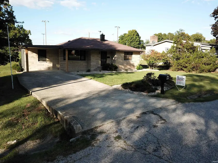 738 Sunset Drive, Bloomfield, IN 47424 - Image #2