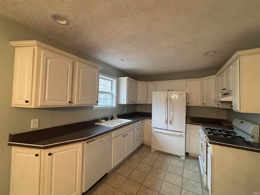 8715 E Long Lane, Knox, IN 46534 - Image #3