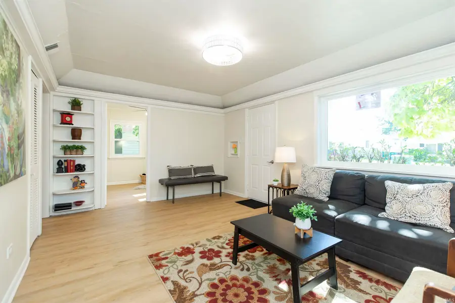 222 E Donaldson Avenue, Mishawaka, IN 46545 - Image #2