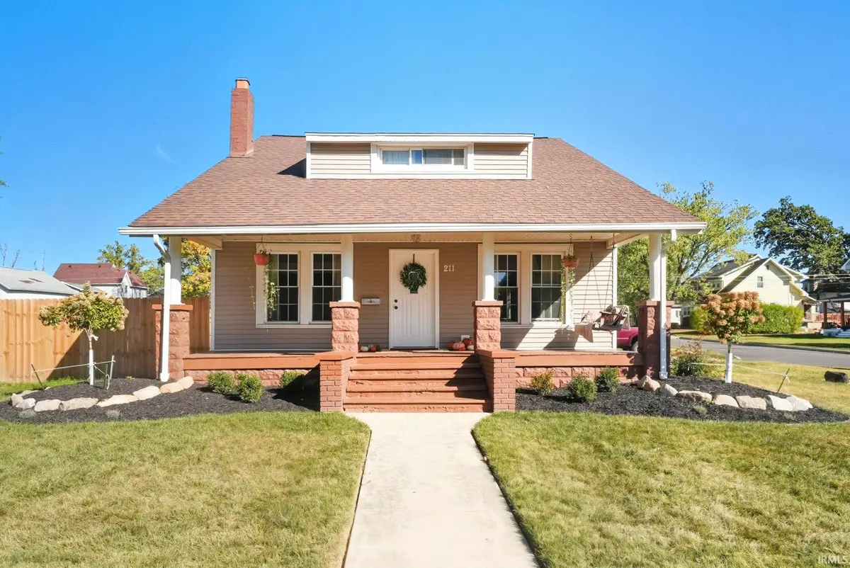 211 S Elm Street, Columbia City, IN 46725 - Image #1