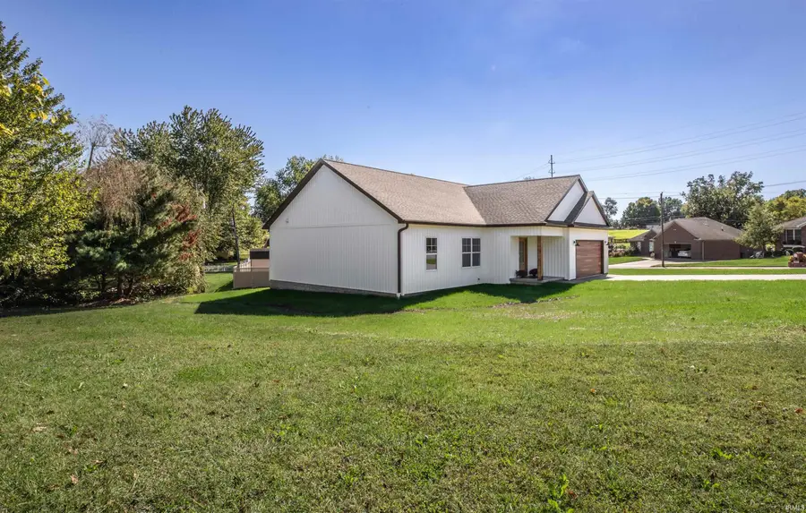 4300 Hilldale Drive, Newburgh, IN 47630 - Image #2