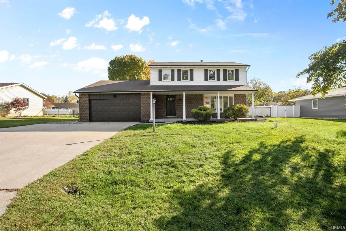 56662 Diamond Drive, Elkhart, IN 46516 - Image #1