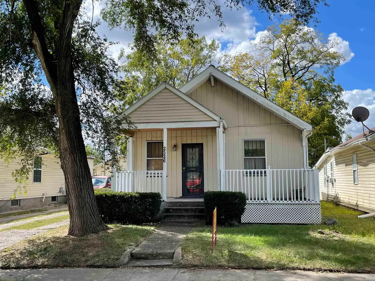 2526 Raymond Avenue, Fort Wayne, IN 46803 - Image #1