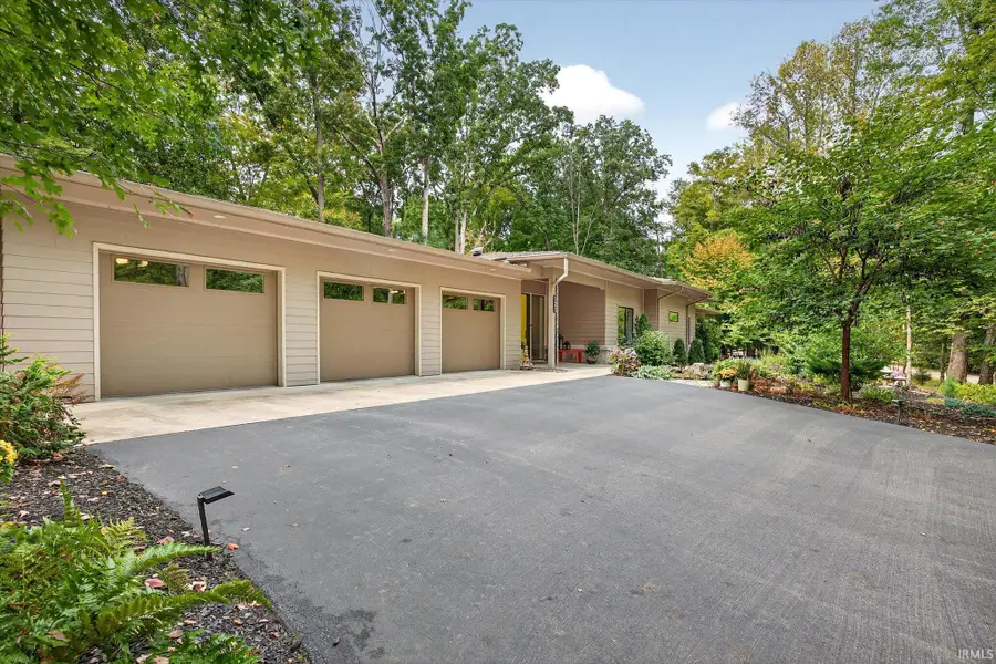 7493 E Rush Ridge Road, Bloomington, IN 47401 - Image #2