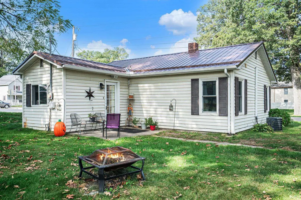 2502 Oriole Lane, Warsaw, IN 46580 - Image #1