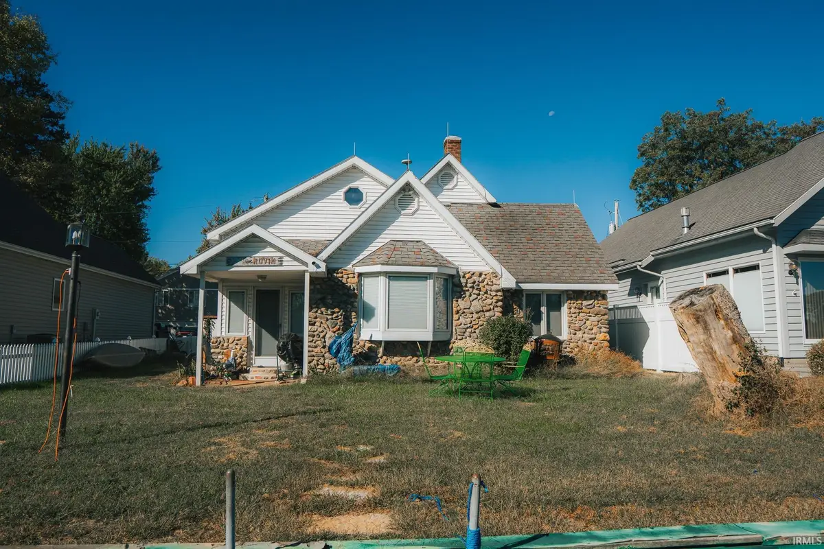 822 S Lakeside Drive, Syracuse, IN 46567 - Image #1