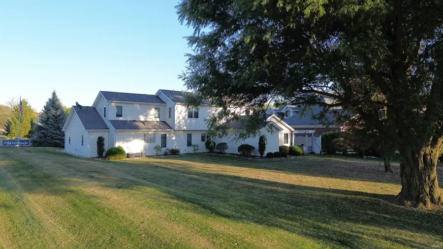 927 Woodridge Court, Decatur, IN 46733 - Image #2