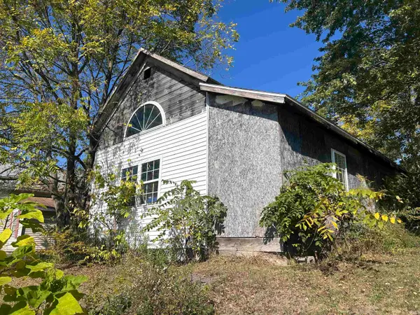 323 E Commercial Street, Hartford City, IN 47348