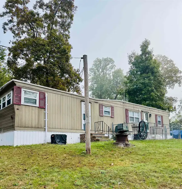 29 Ems W14 A Lane, North Webster, IN 46555