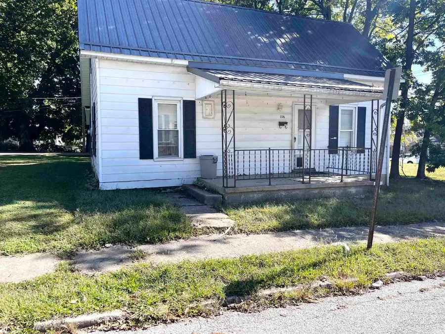 106 NE 10th Street, Washington, IN 47501 - Image #2