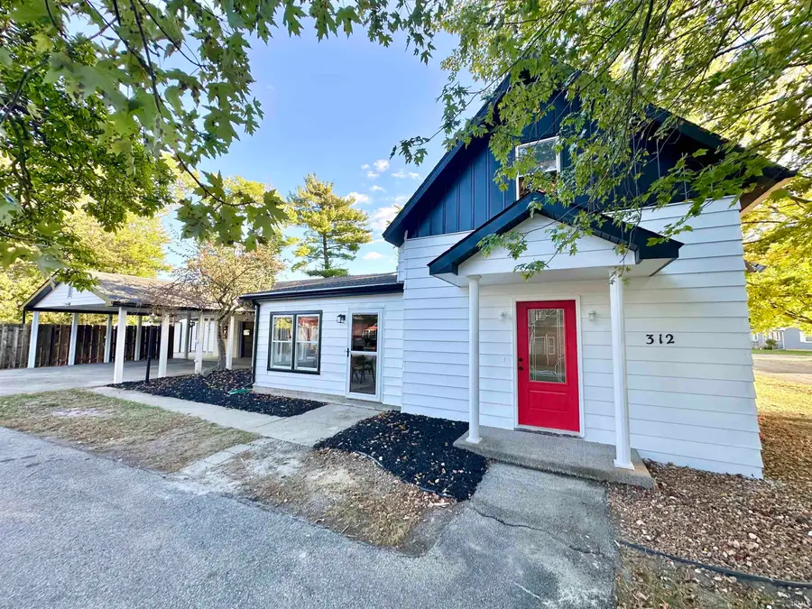 119 W Short Street, Sweetser, IN 46987 - Image #3