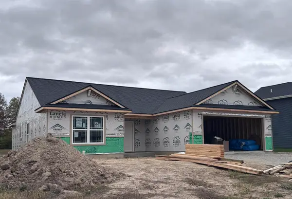 4085 Shadowood Lakes Trail, Fort Wayne, IN 46818