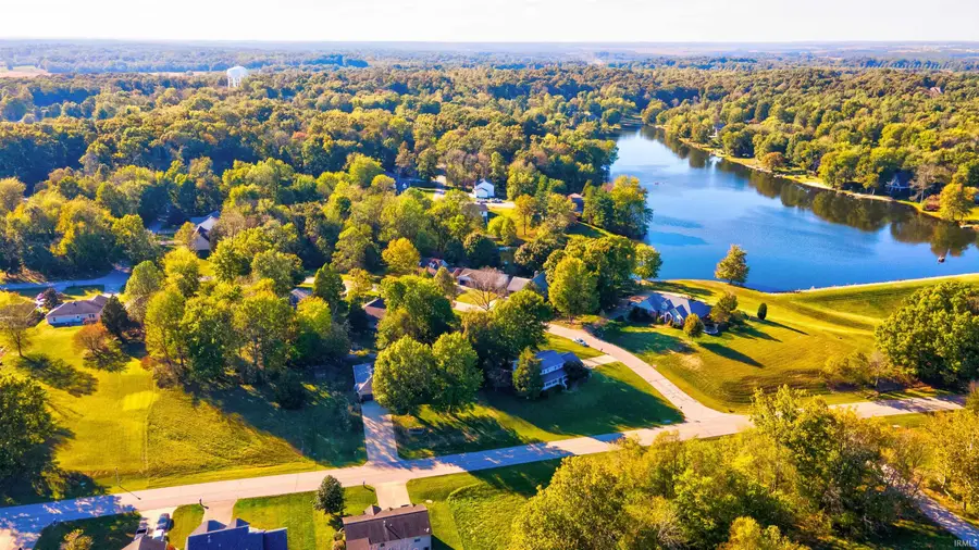 420 S Ornament East, Santa Claus, IN 47579 - Image #2