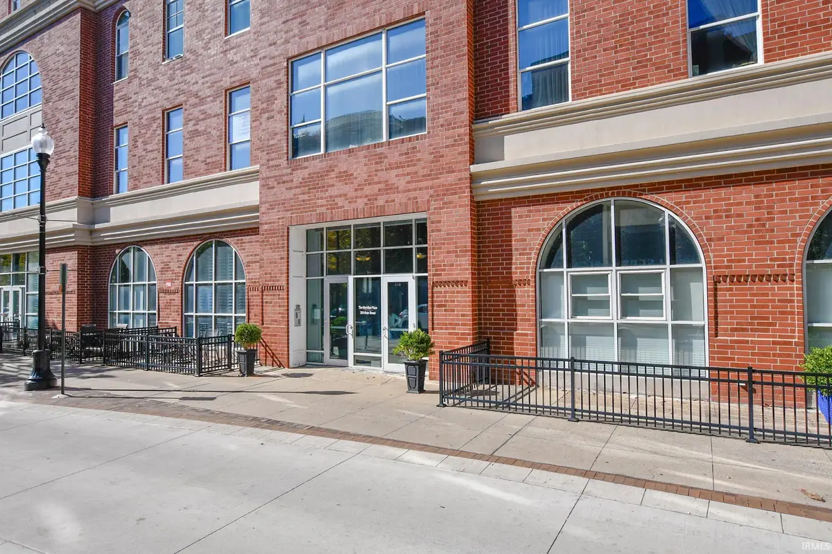 300 Main Street #2C, Evansville, IN 47708 - Image #1