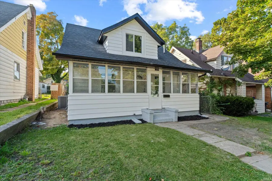 1723 Kendall Street, South Bend, IN 46613 - Image #2